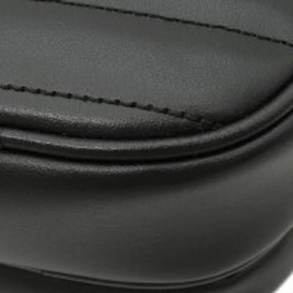 Gucci Interlocking GG Heart Shoulder Bag Black Leather - Picture 4 of 13